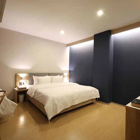 Hound Hotel Changwon Exterior photo