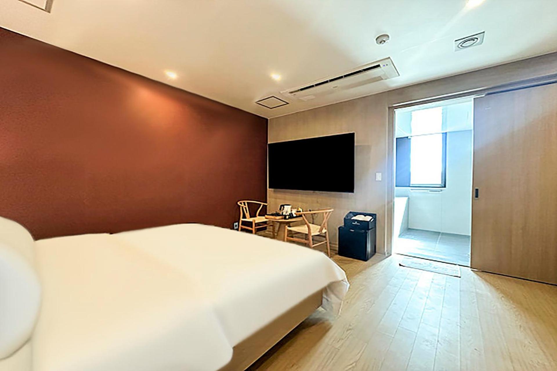 Hound Hotel Changwon Exterior photo