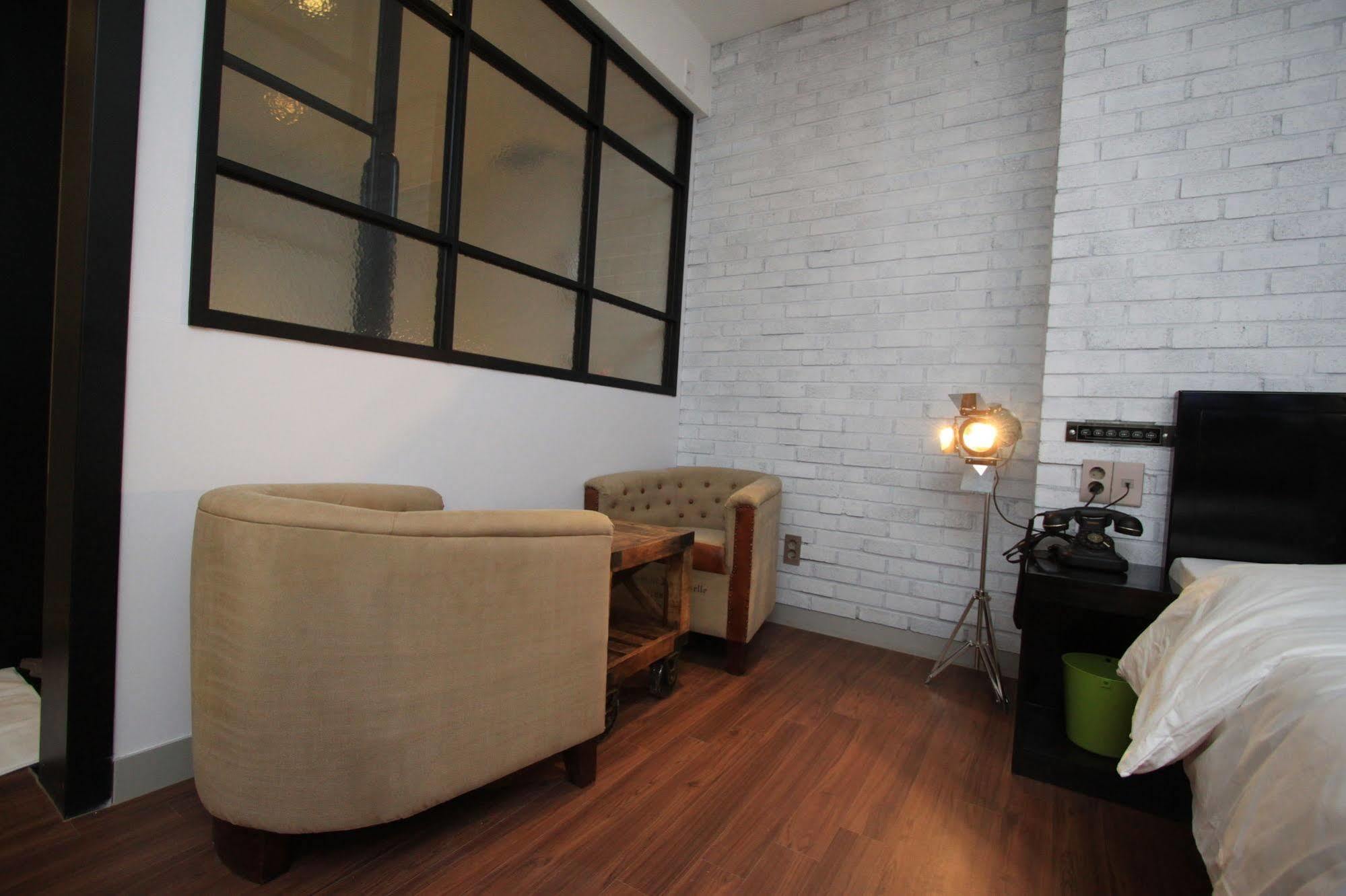 Hound Hotel Changwon Exterior photo